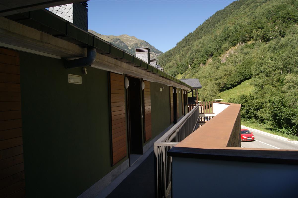 Apartaments Els Esquiadors Llorts Екстер'єр фото
