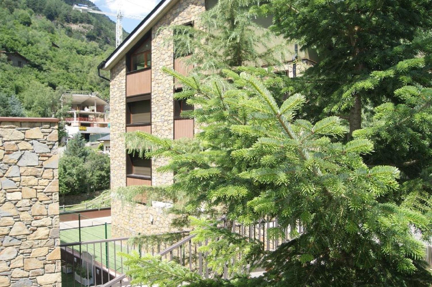 Apartaments Els Esquiadors Llorts Екстер'єр фото