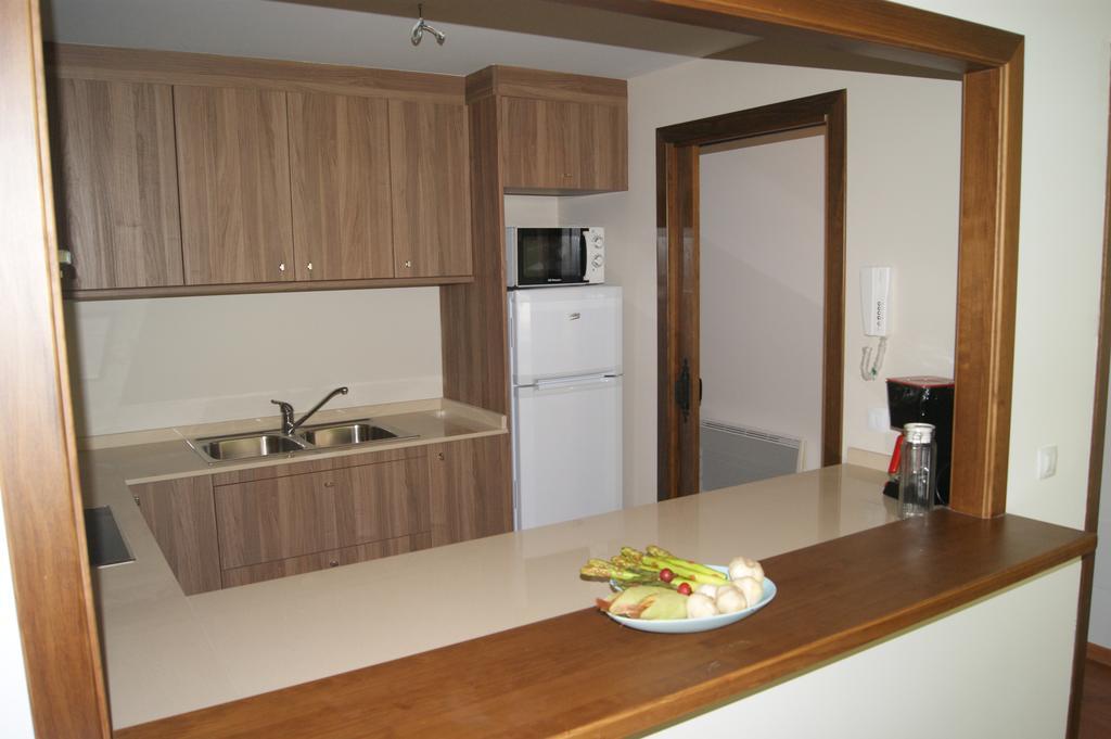 Apartaments Els Esquiadors Llorts Екстер'єр фото